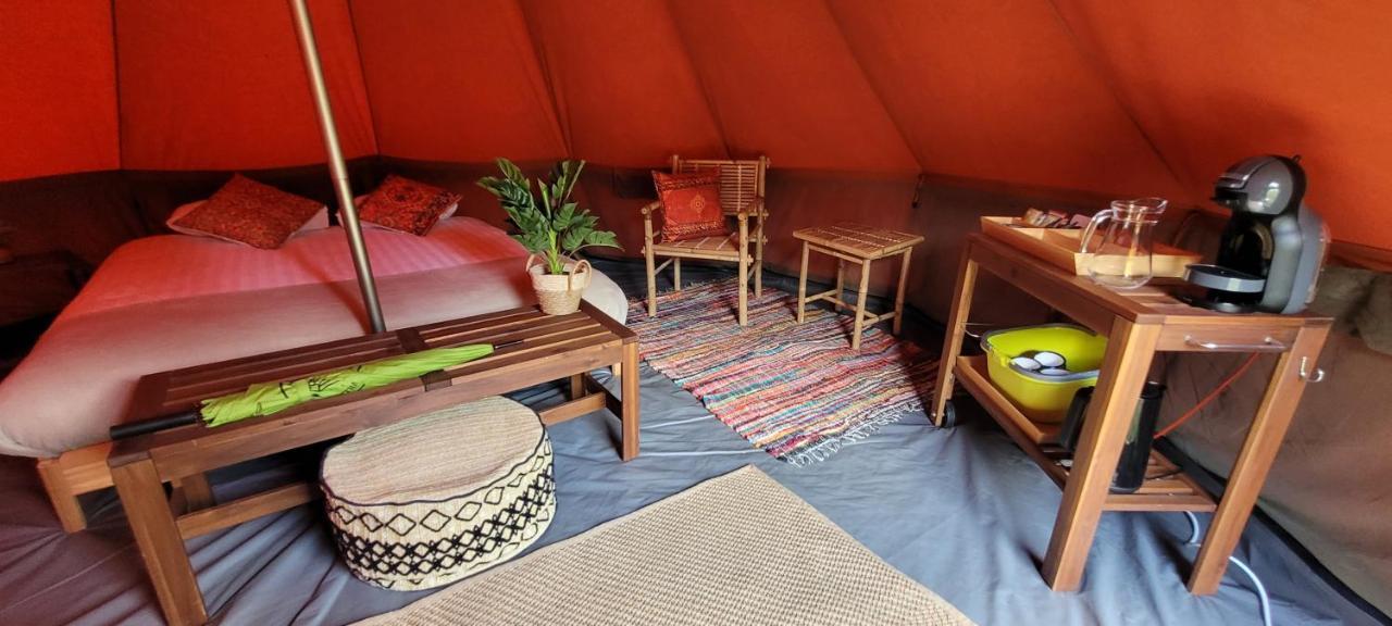 Cocoon Village - Glamping - Domaine Des Grottes De Han 로슈포르 외부 사진